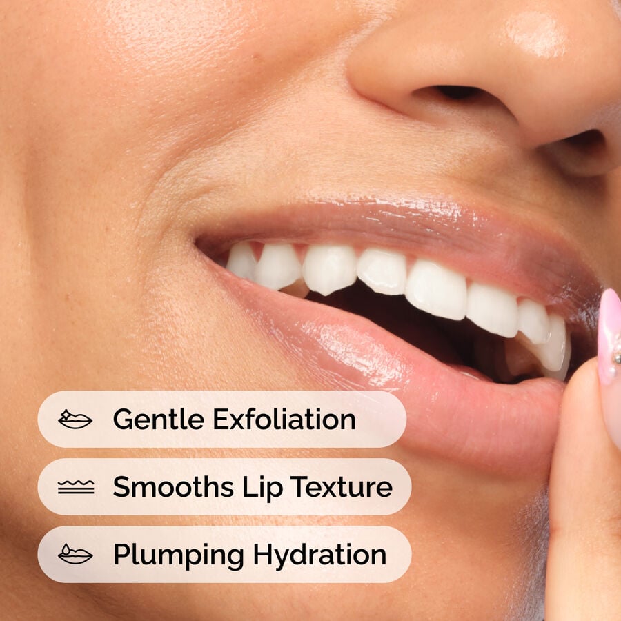 pha-5-exfoliating-lip-serum-y4 ord-pha-5pct-lip-exfoliating-serum-model-application.jpg